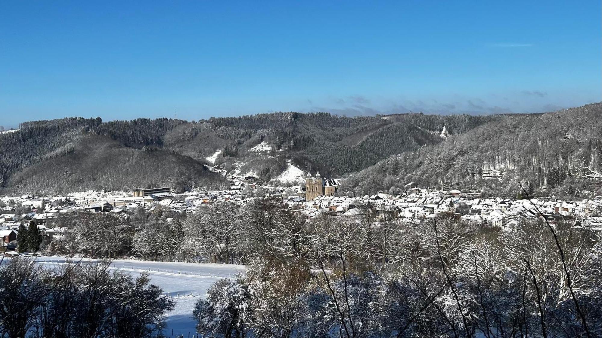 Le Dragon - Gite Accueillant Malmedy Buitenkant foto